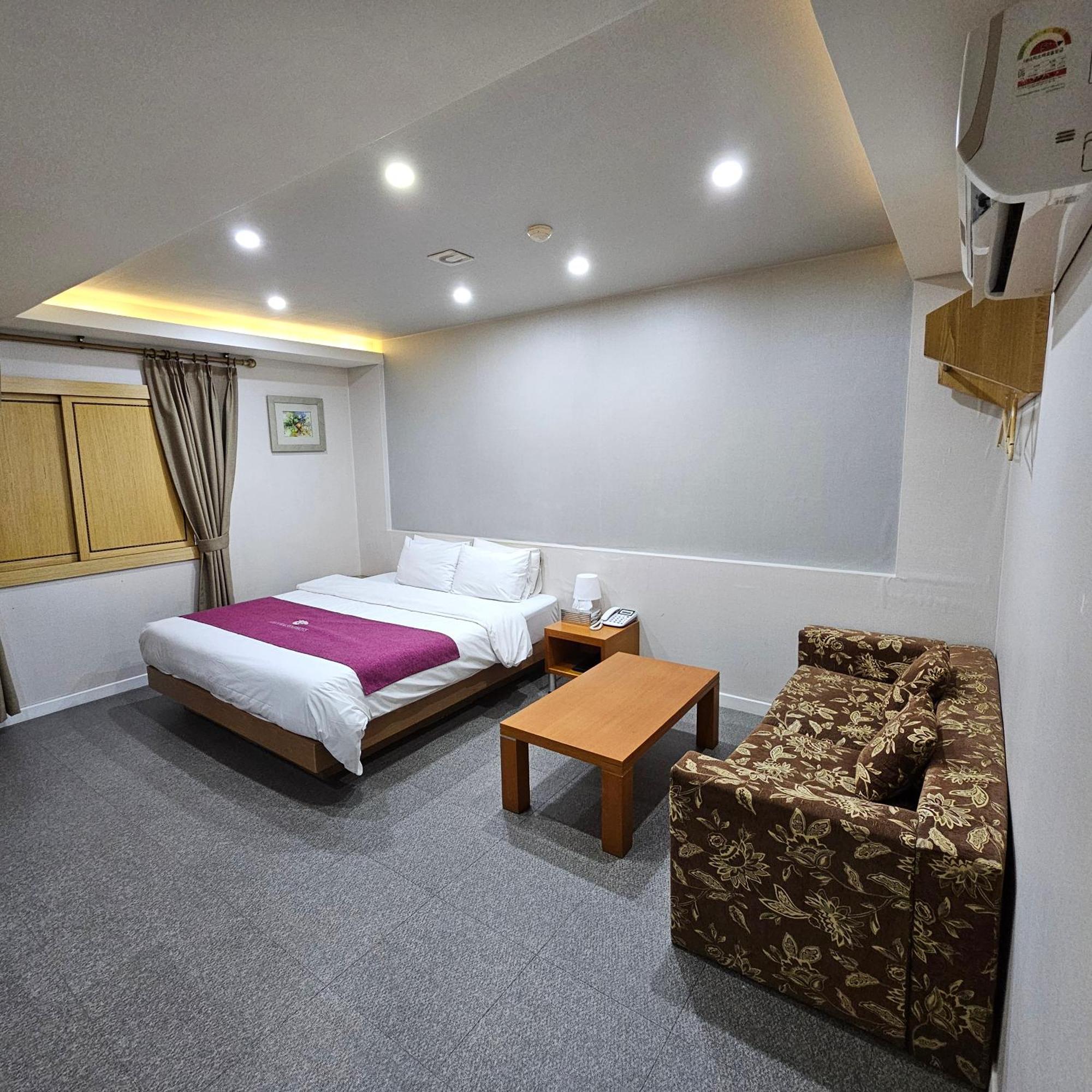 Amour Hotel Сувон Экстерьер фото